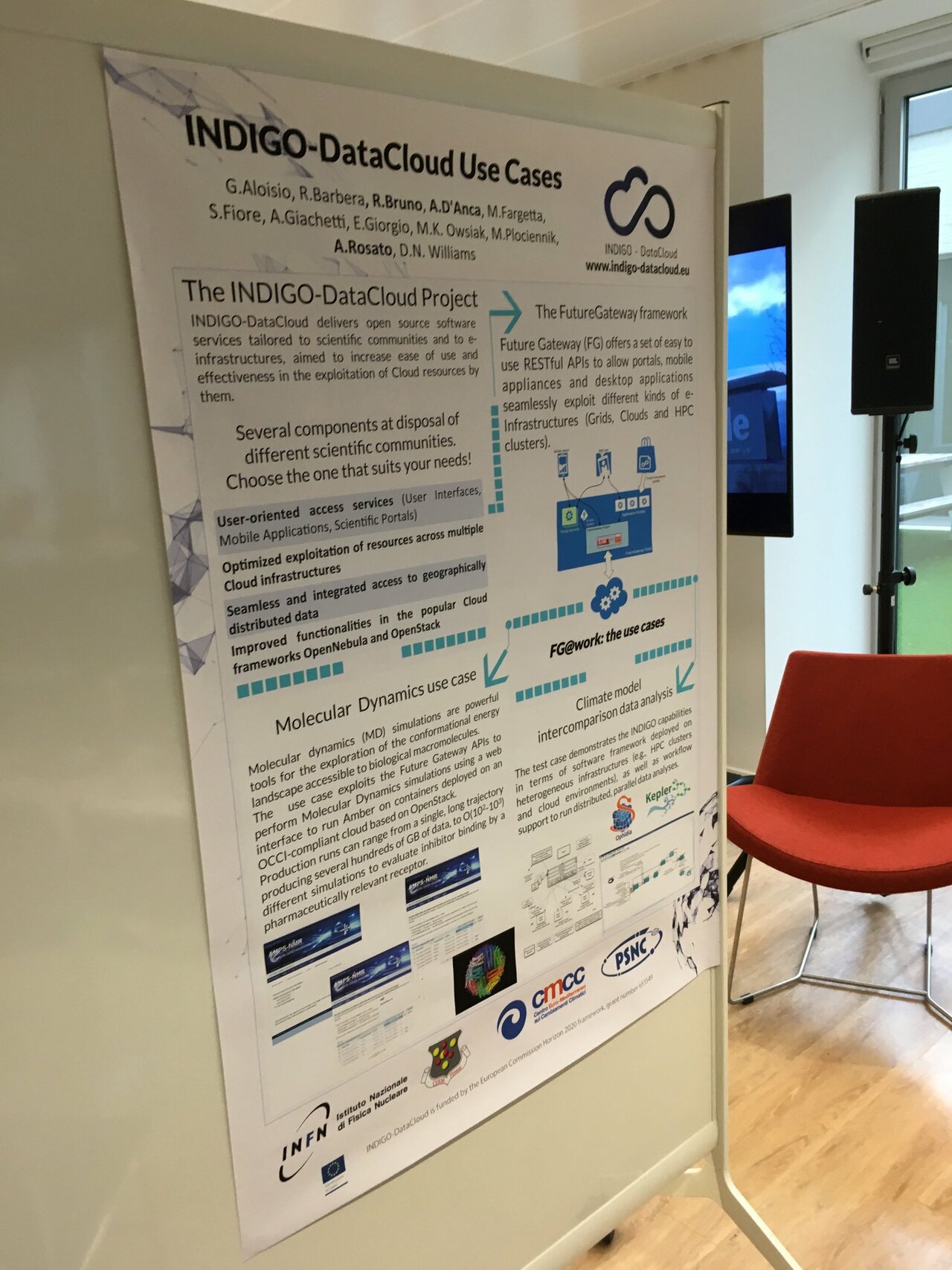 #Cloudscape2016 just started and @indigodatacloud is there. Here's the poster with the use cases to be demonstrated https://t.co/VvKOY1l66m