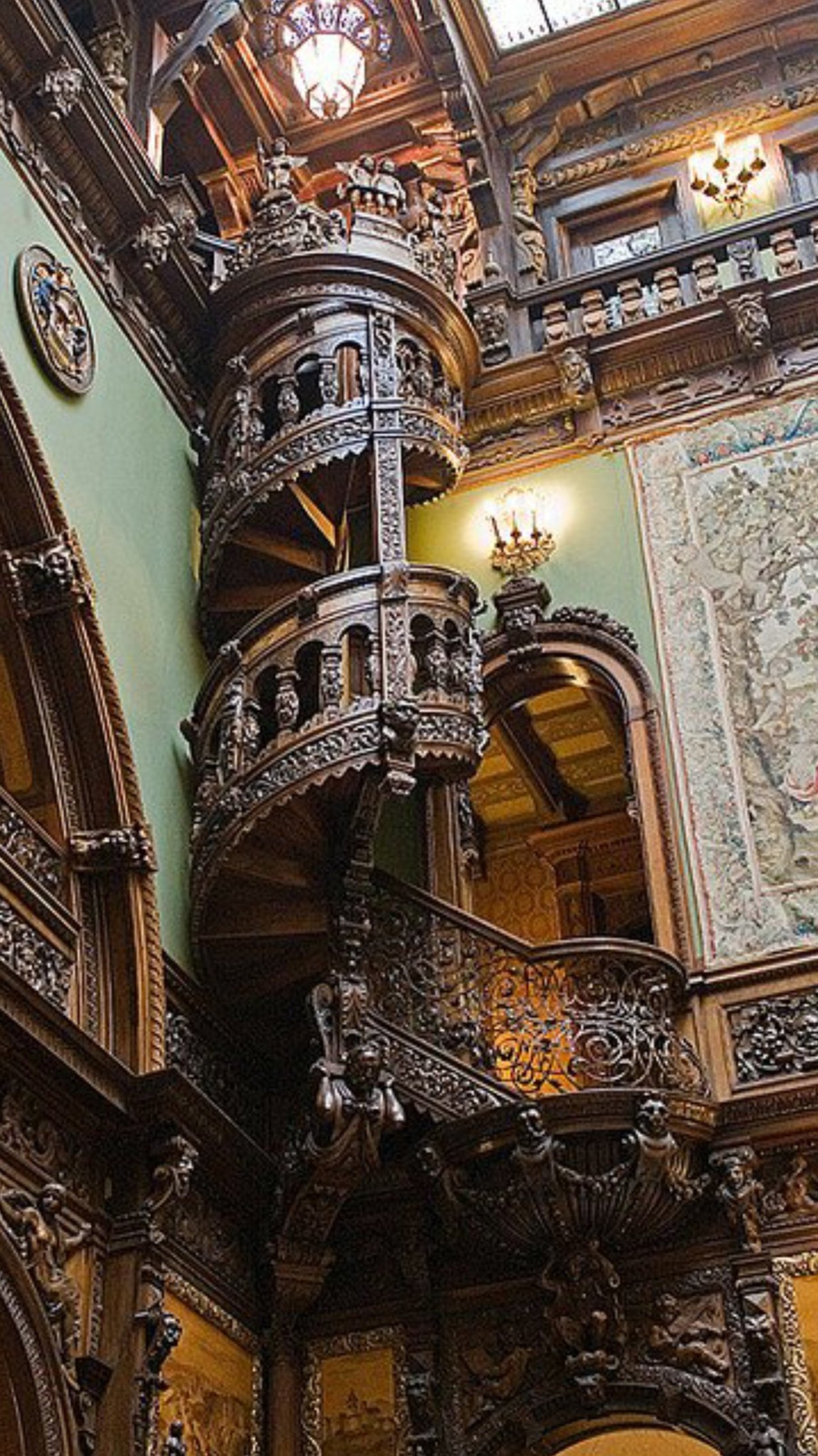 Amazing woodcarved staircase in Romania. #architecture https://t.co/jilsu5mA6d