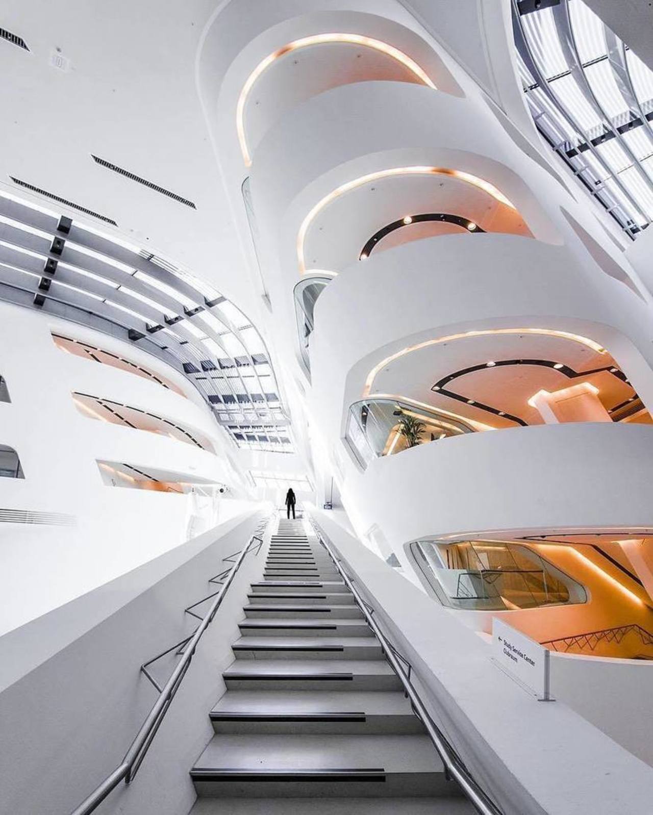 RT @fubiz: "Lost in Space" by @caroklaroo #staircase #design #urban #fubiz #inspiration Mention @fu… http://bit.ly/2kYpCwW https://t.co/lIPnKUS4rB