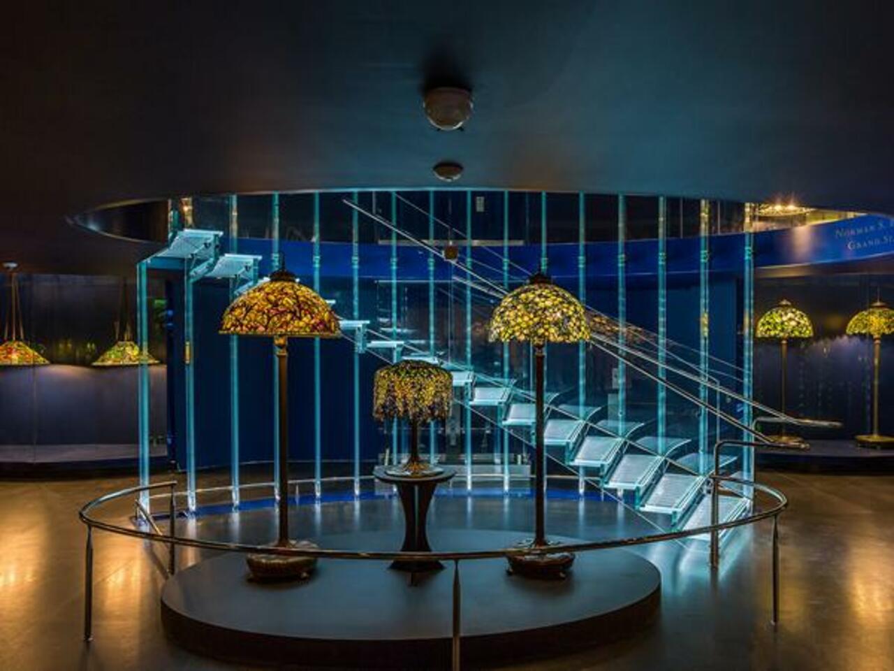 RT @glassonweb: Striking #glass #staircase unveiled at New York Historical Society https://www.glassonweb.com/news/striking-glass-staircase-unveiled-new-york-historical-society https://t.co/yuZwv0U1jn