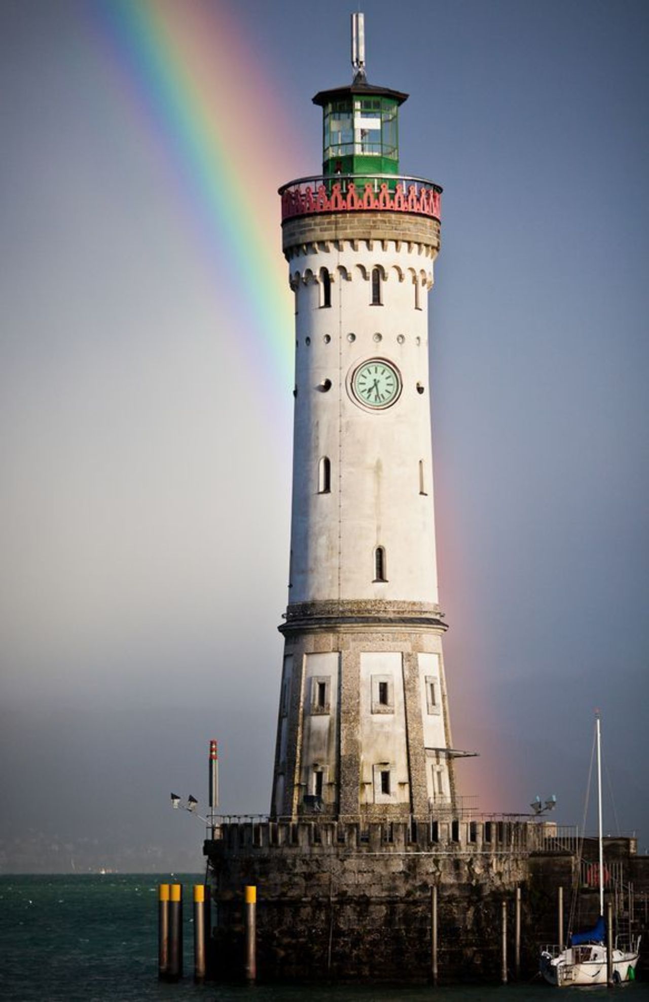 #Lindau Lighthouse at #Bodensee, Germany (by Alexey Tselishchev) http://t.co/7EnBTifEim